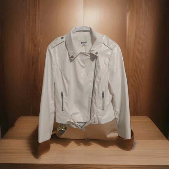 BB DAKOTA It's Electric Moto Jacket Belted Buckle Notch Collar White Size M - Picture 1 of 11